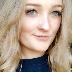 Meet your Posher, Lydia